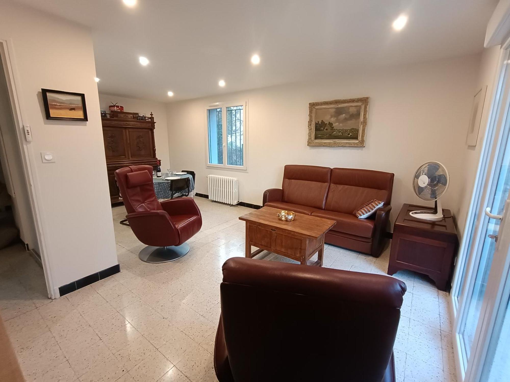Grand Appartement, 2 Chambres Et Jardin Νιμ Εξωτερικό φωτογραφία